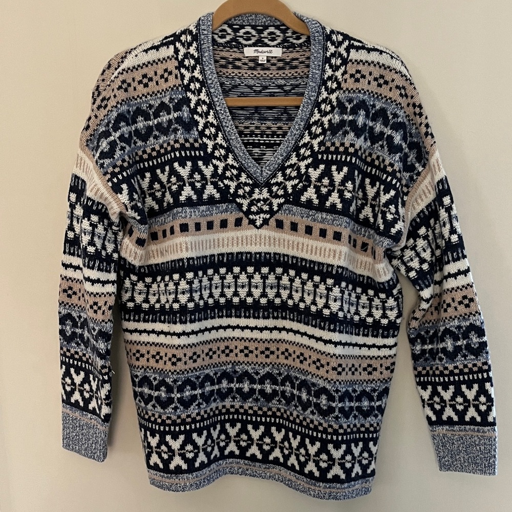 Patterned V-Neck Sweater